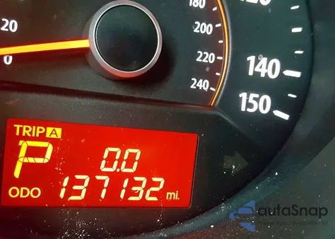 2011 Kia Sorento Base из США, поврежденный, VIN 5XYKT3A16BG134016